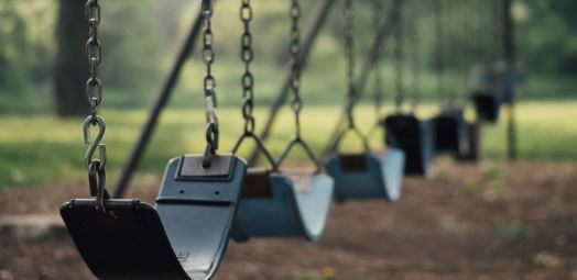 Chain link swings
