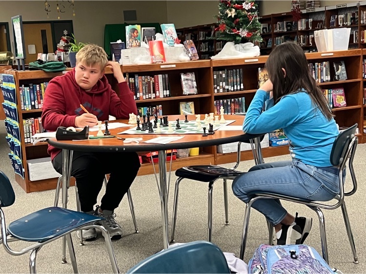 Chess Club gathers in the LRC
