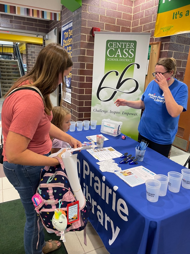 families visiting table